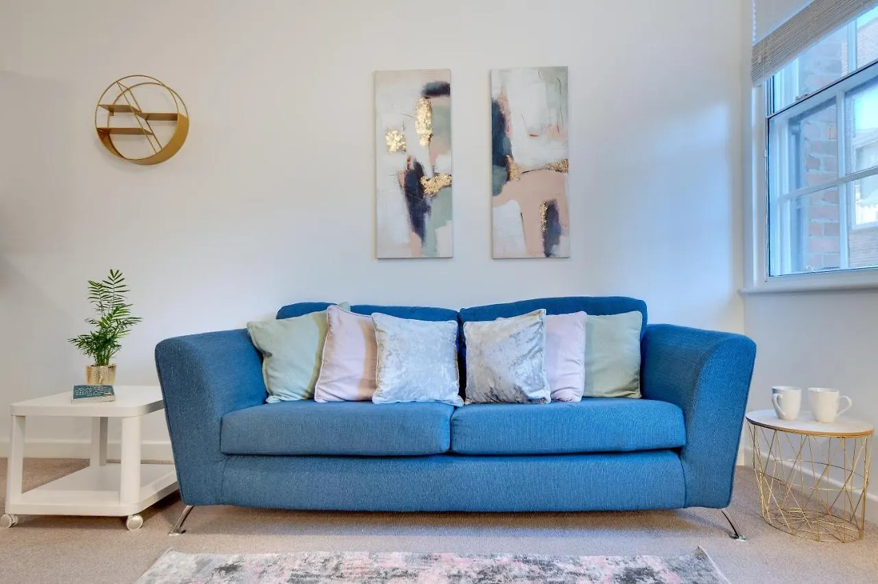 Charltons Bonds Apartments 1A By Week2Week 뉴캐슬어폰타인